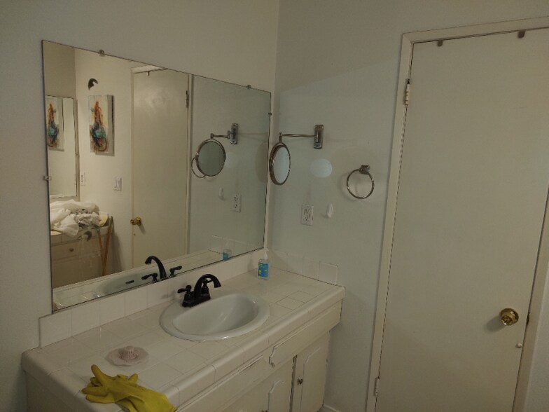 Building Photo - 15504 Williams St