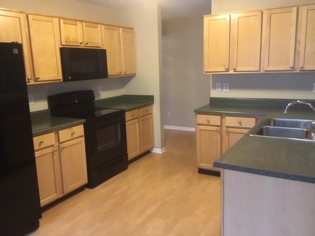 Building Photo - 220 Kemperwood Dr