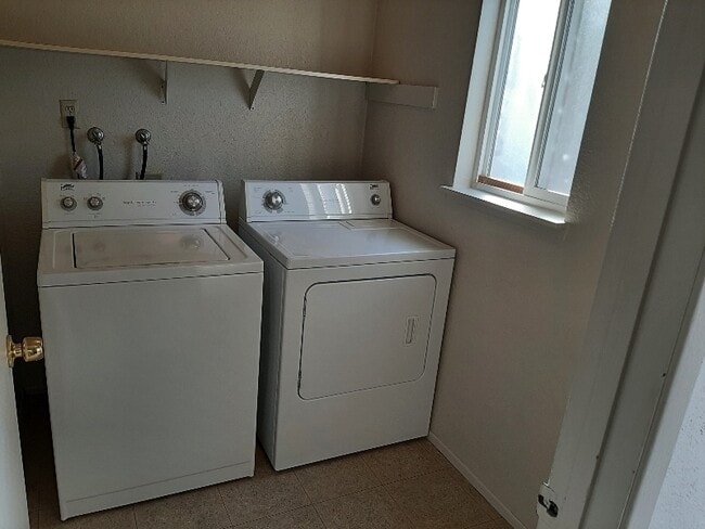 Building Photo - 4617 80th St NE