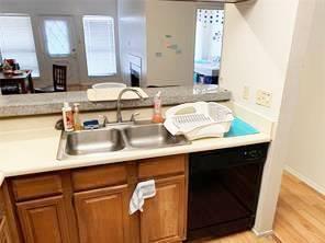 Building Photo - 806 W 24th St