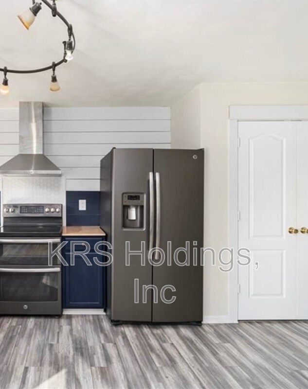 Building Photo - 3521 Regret Ln