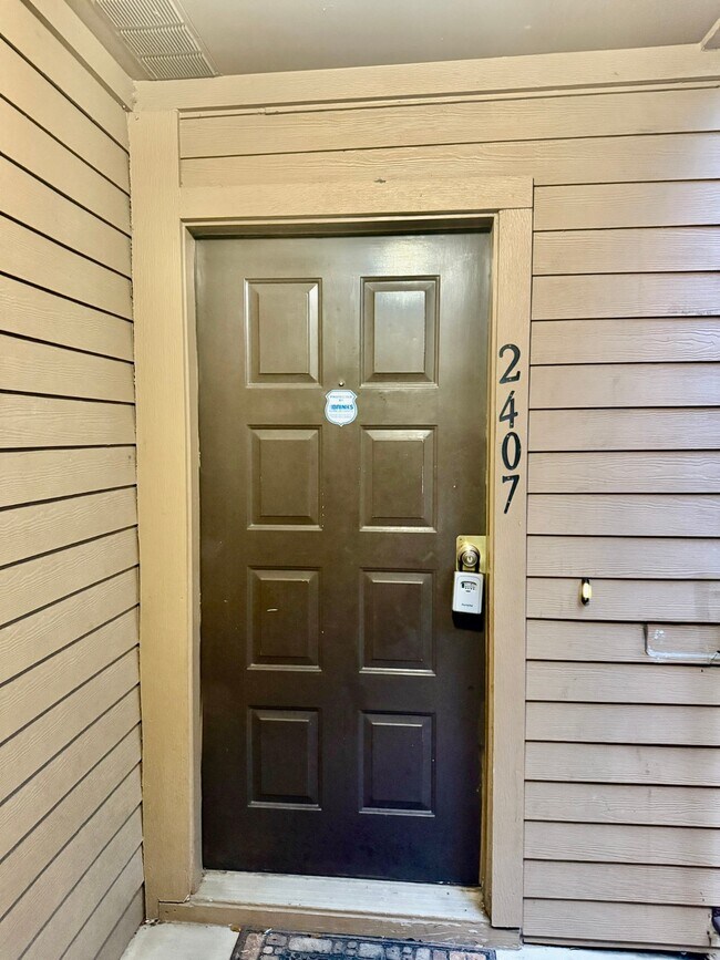 Building Photo - 10555 Turtlewood Ct