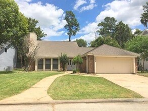 Building Photo - 18918 Walden Forest Dr