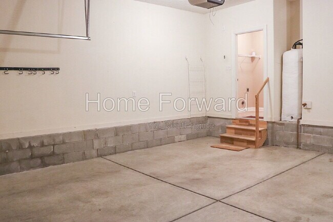 Building Photo - 341 Hays Blvd
