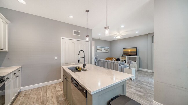Building Photo - 11773 Forest Park Cir