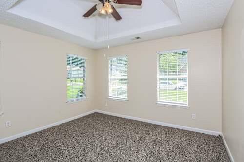 Building Photo - 733 Trigg Lake Ct