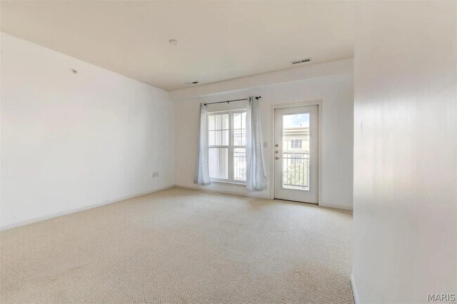 Building Photo - 1270 Strassner Dr