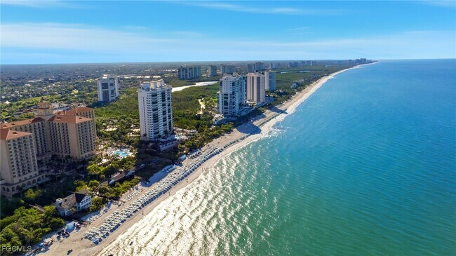 Building Photo - 6585 Nicholas Blvd