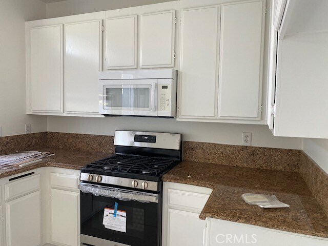 Building Photo - 28267 Paseo El Siena