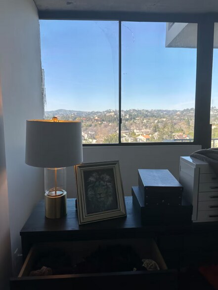 Building Photo - 10433 Wilshire Blvd