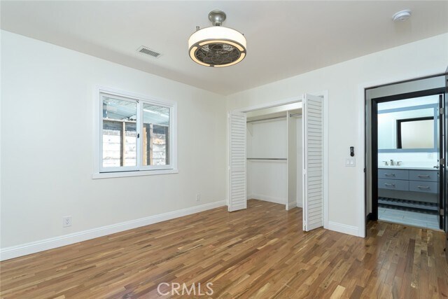 Building Photo - 5124 N Maywood Ave