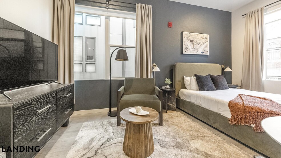 Building Photo - 3024-3024 Zuni St