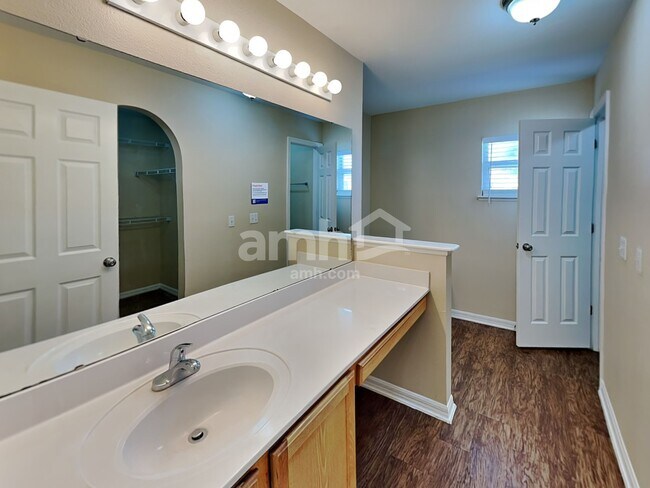 Building Photo - 12555 Belmont Lakes Dr