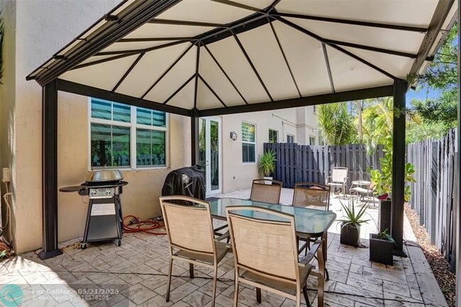 Building Photo - 3467 SW 170th Terrace