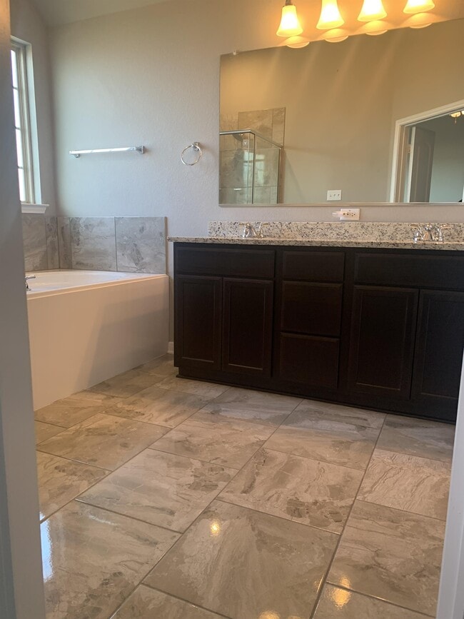 Building Photo - 8302 Pleasant Trail Dr