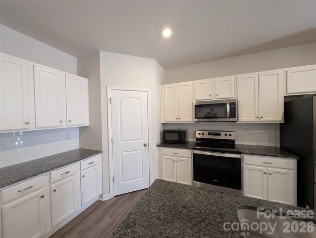 Building Photo - 3340 Blf Hl Ln