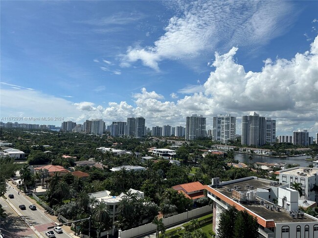 Building Photo - 3180 S Ocean Dr