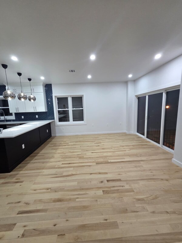 Building Photo - 13 Voorhees St