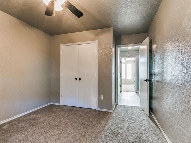 Building Photo - 617 Golden Eagle Dr