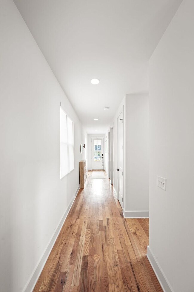 Building Photo - Stunning 3BE/3BA in one of Nashville's hottest neighborhood, The Nations!