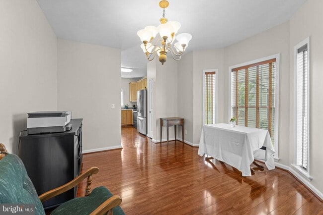 Building Photo - 10 Everglades Ln