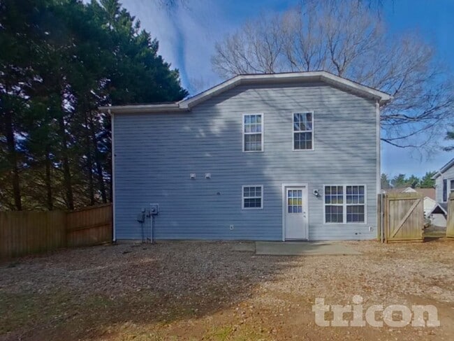 Building Photo - 1110 Hipp Rd