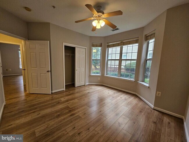 Building Photo - 6491 Cheyenne Dr