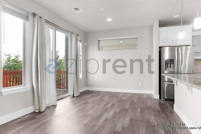 Building Photo - 13003 31st Ave W