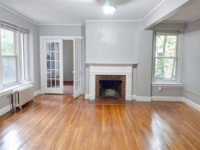 Building Photo - 7 Craigie Cir