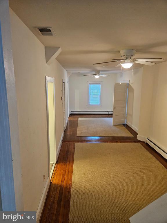 Building Photo - 7204 Webster Ln