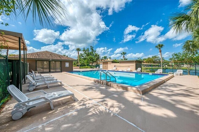 Building Photo - 935 Sunridge Way