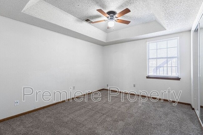 Building Photo - 9130 E 85th St