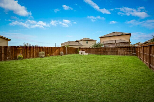 Building Photo - 3314 Angus Crossing