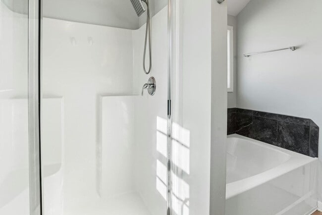 Building Photo - 5010 Copse Dr
