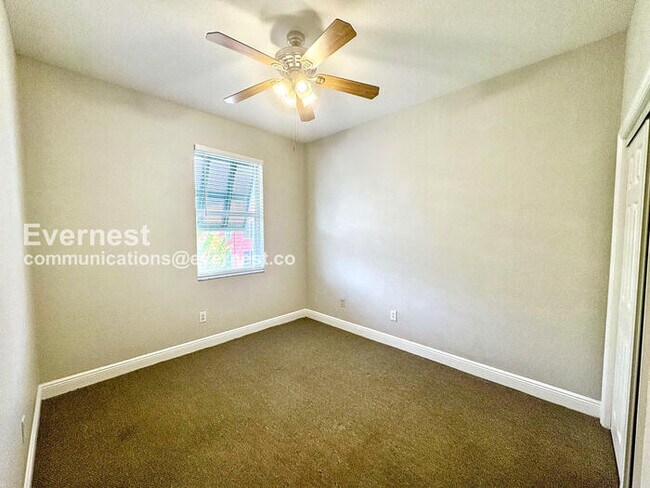 Building Photo - 3 Bed, 2.5 Bath Home with 2-Car Garage and In-Unit Laundry | Water Included!