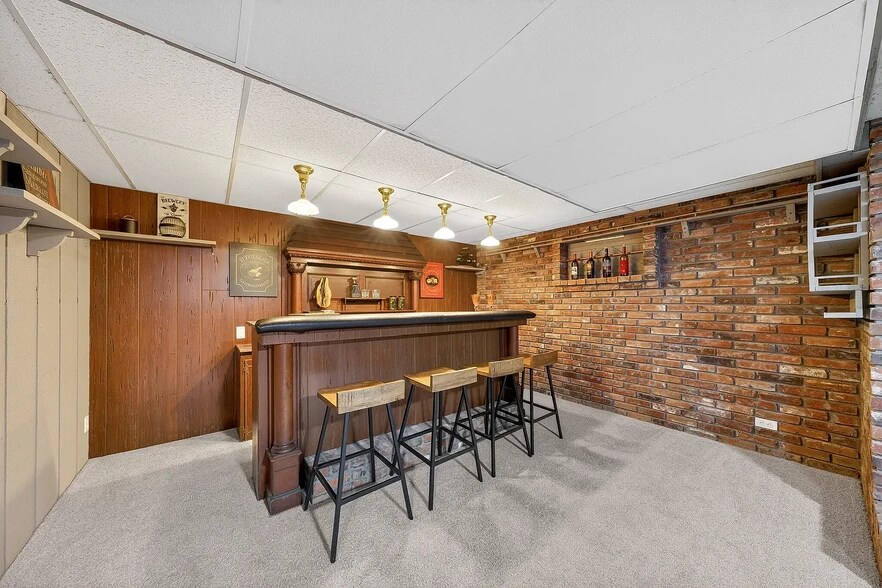 Building Photo - 10022 Killoren Dr