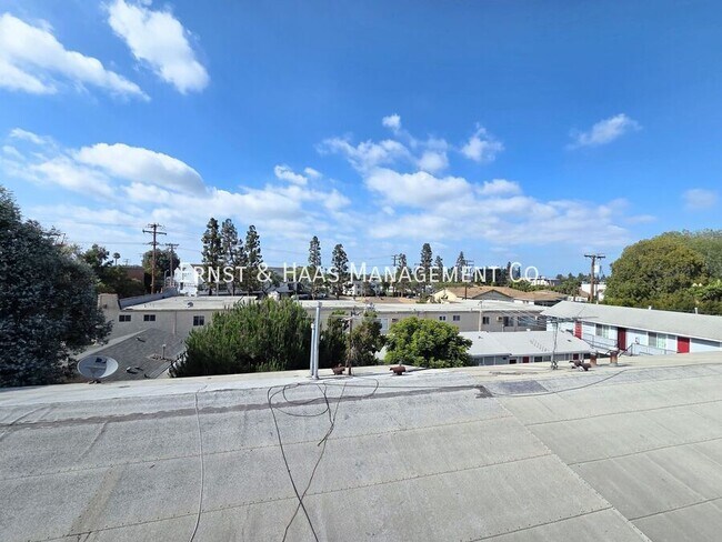 Building Photo - 4170 Elm Ave
