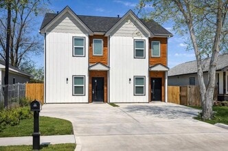 Building Photo - 8141 Jeffery St