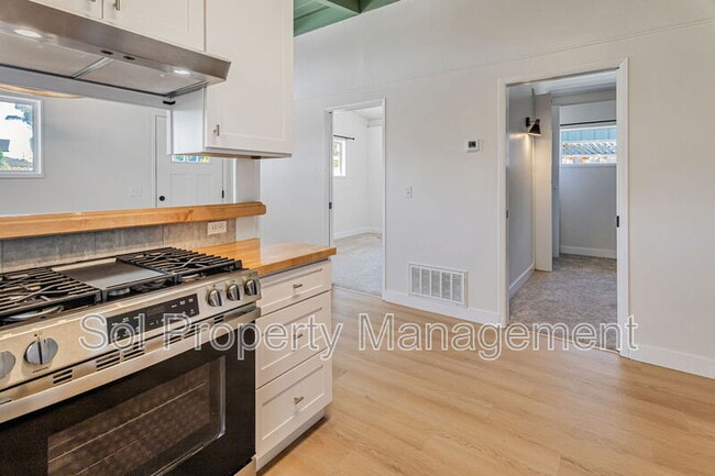 Building Photo - 417 Belle Monti Ct