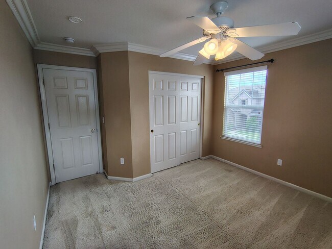 Building Photo - 13606 Brook Way