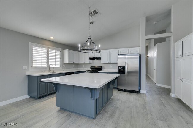Building Photo - 2744 Summerchase Ln