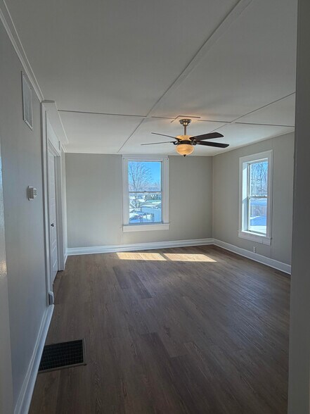 Building Photo - 209 Kingsley Rd