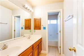 Building Photo - 15716 Belfin Dr