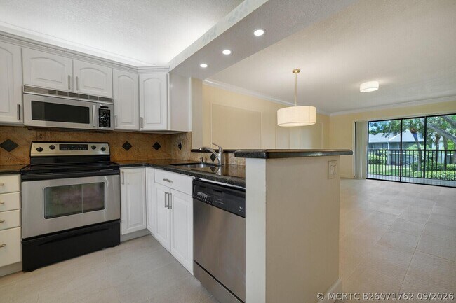 Building Photo - 1284 S Military Trail