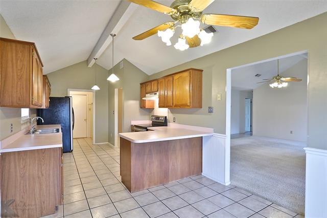 Building Photo - 2965 Red Oak Cir