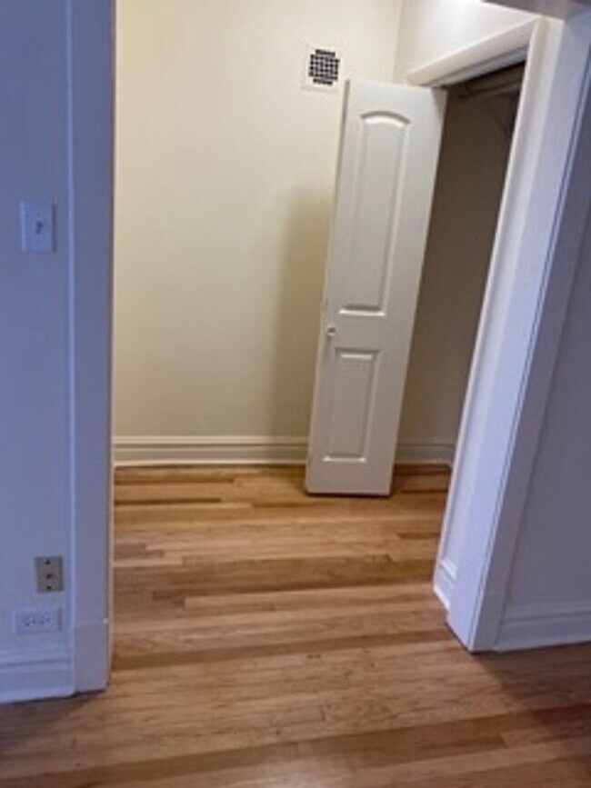 Building Photo - NEW Kitchen and Bath - Amazing Studio with Private Sleeping Space (see video)