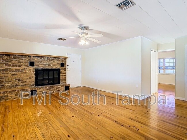 Building Photo - 9960 US-98