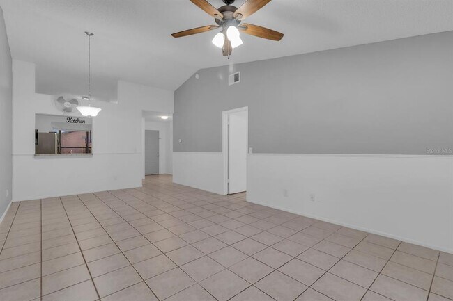 Building Photo - 2432 King Oak Ct