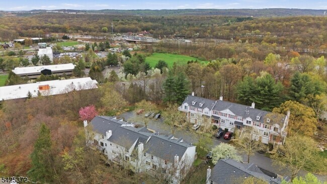 Building Photo - 30 Birch Terrace