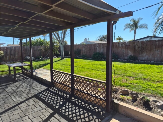 Building Photo - 4861 Lehrer Dr